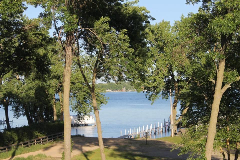 Okoboji Commons Hotel Exteriör bild