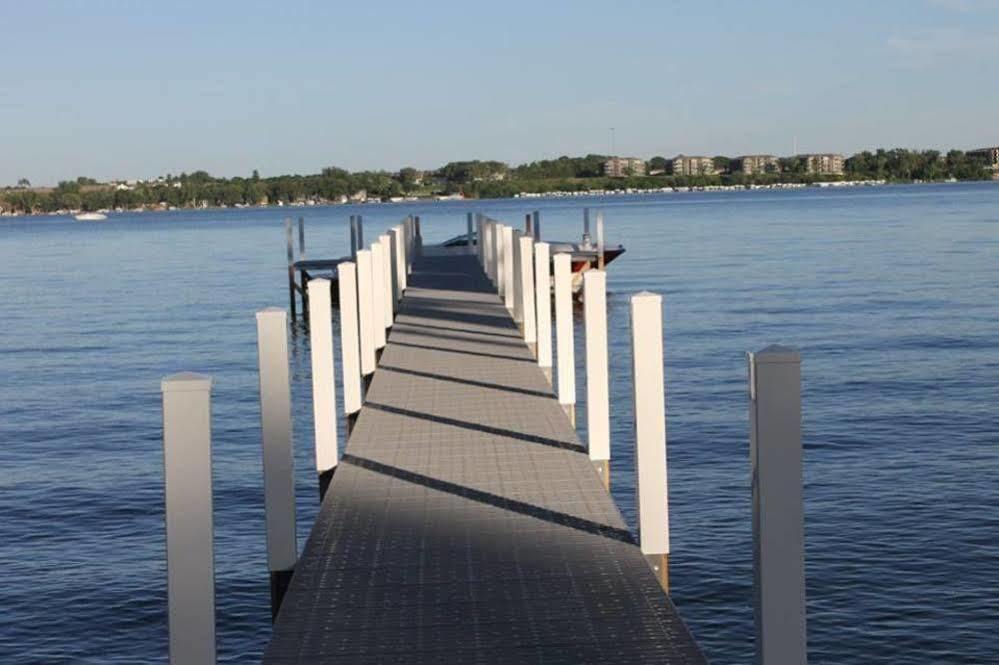 Okoboji Commons Hotel Exteriör bild